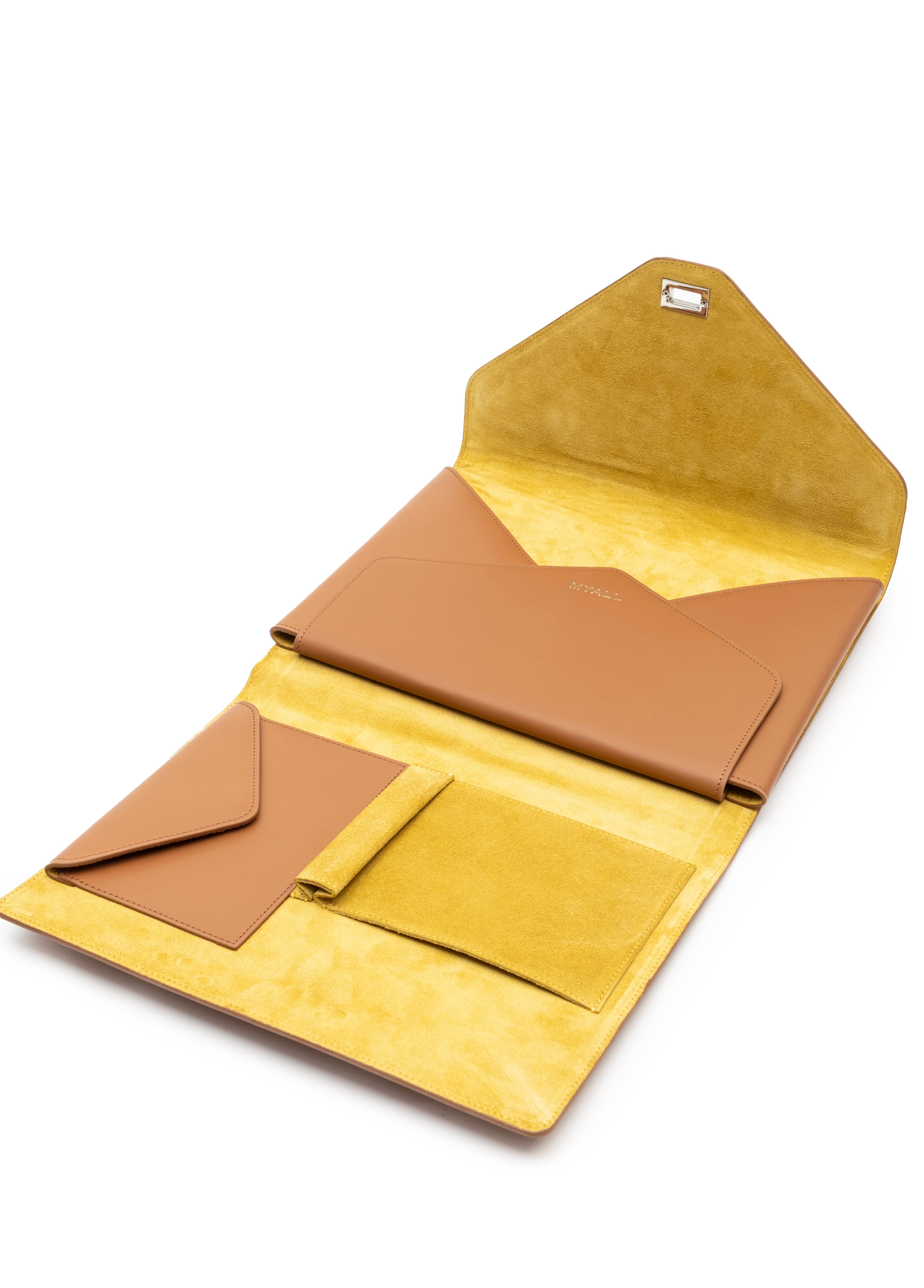 Envelope Folder Bag – Soft Toffee